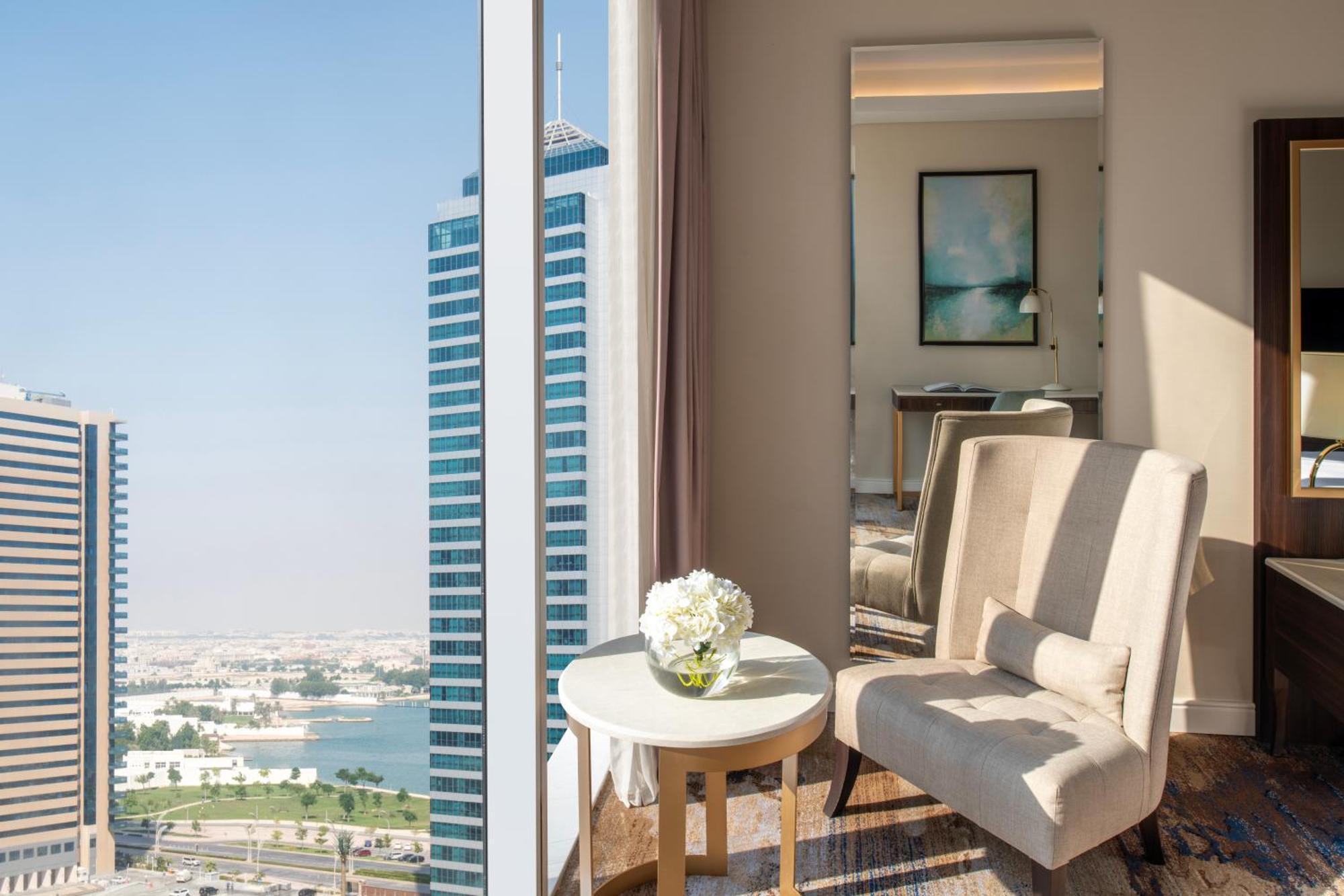 Готель Dusit
