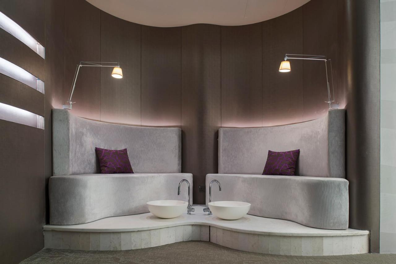 Hotel Dusit
